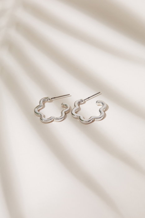 Heliophilia Silver Pendientes de Plata con Recubrimiento de Laca Heliophilia Silver Pendientes de Plata con Recubrimiento de Laca